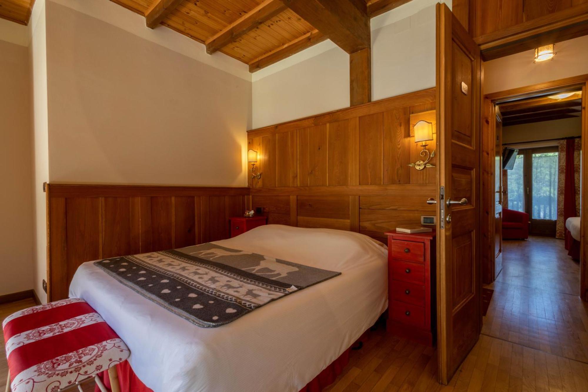 Alpine Forest Hotel Champoluc Εξωτερικό φωτογραφία