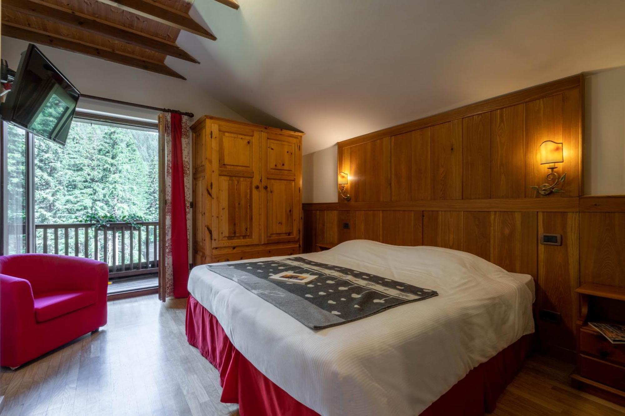 Alpine Forest Hotel Champoluc Εξωτερικό φωτογραφία